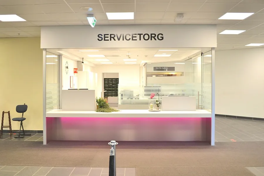 Sykehuset i Elverum, servicetorg innenfor hovedinngang