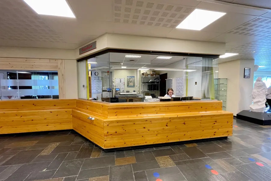 Sykehuset på Tynset, servicetorg rett innenfor hovedinngang