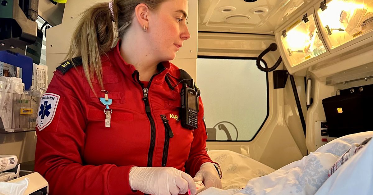 ogil bolalar xotinimning mushukiga tegishadi Afrika jinsi: porno turlari