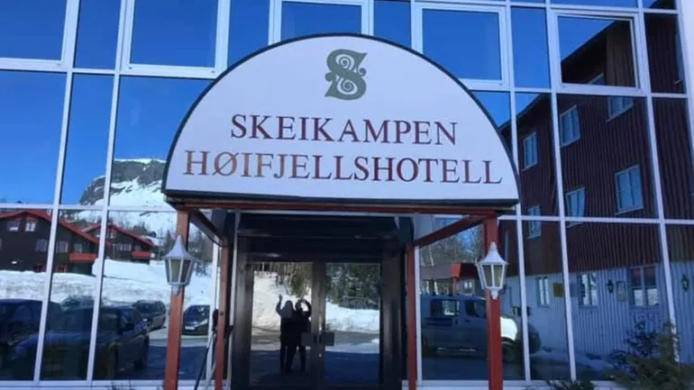 Inngangspartiet ved Thon hotell Skeikampen.