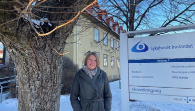 Ingvild Haugen utenfor sykehuset, portrettbilde.