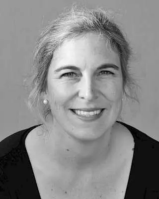 Marja Leonhardt, portrett