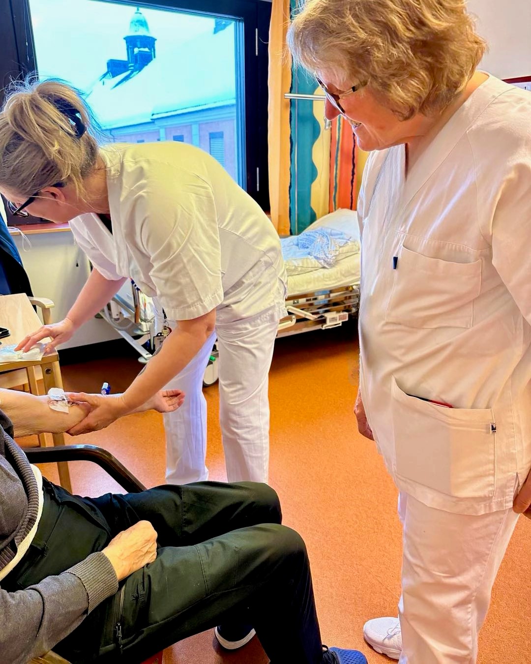 En person i en sykehusseng